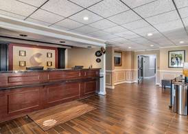 Comfort Inn & Suites Athens North 2