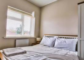 Easton Guest House 4