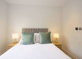 Grand Apartments Kew Gardens 4