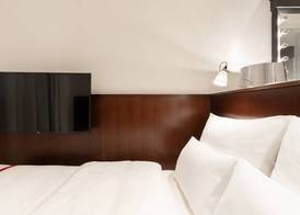 Ruby Lilou Hotel Marseille by IHG 2