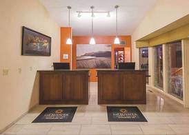 La Quinta by Wyndham Woodburn 3