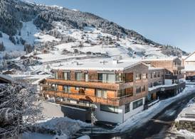 Sporthotel Chalets 2