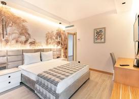 PEARLY HOTEL 4