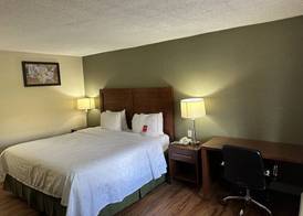 Econo Lodge Huntington - Barboursville University Area 3