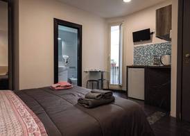 PIGNATELLI GUEST HOUSE 3
