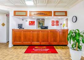 Econo Lodge Martinsville 3