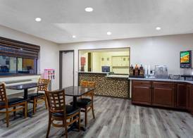 Super 8 by Wyndham Abingdon VA 5