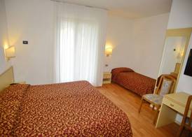 Hotel Canada 3