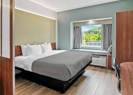 Quality Inn & Suites 5