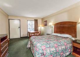 Days Inn by Wyndham Camp Springs Andrews AFB 5