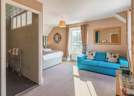Rooms at The Highcliffe 5