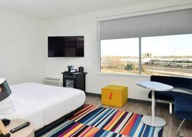 Aloft by Marriott North Kansas City 5