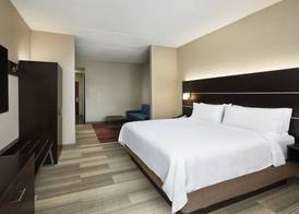 Holiday Inn Express & Suites SEYMOUR by IHG 3