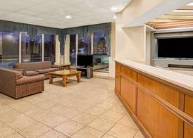 RAMADA BY WYNDHAM WALTERBORO 5