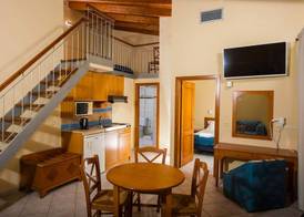 Eleni Beach Hotel 4