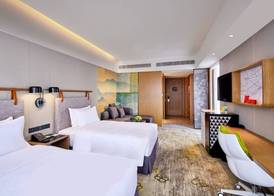 Holiday Inn Guangzhou South Lake by IHG 5