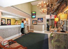 Holiday Pavilion Resort on the Boardwalk 2
