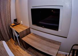 The Hotel 5