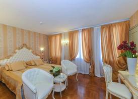Casa Savoia & Casa Jolanda 4