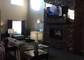GrandStay Hotel & Suites Thief River Falls 2