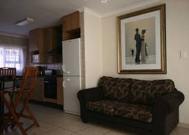 Hotel-styled apartment Spare room shared space Fourways 2