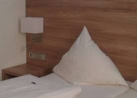Hotel Jedermann 3
