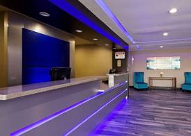 SureStay Plus Hotel by Best Western Point Richmond 3