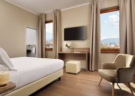 Essence Hotel 4