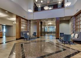Drury Inn & Suites Phoenix Happy Valley 4