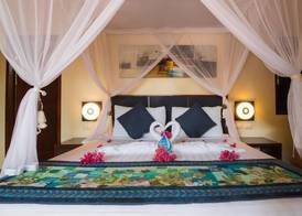 Last Frontier Beach Resort - Adults Only 4