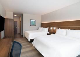 Holiday Inn Express & Suites ST PETERS by IHG 4