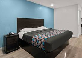 Rodeway Inn Palestine 3