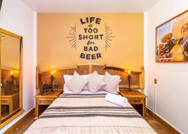 Mala Vecindad Beer Hotel 5