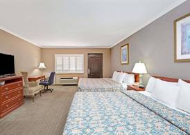 Days Inn by Wyndham West Covina 5