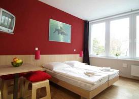 MEININGER Hotel Hamburg City Center 3