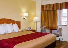 Econo Lodge Albuquerque East 3