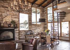 The Inn at Tomichi Village 4