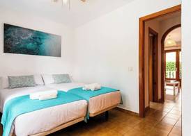 Apartamentos Mar Blanca by Mauter Villas 4