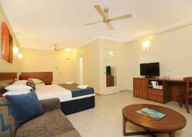 Cairns Queenslander Hotel & Apartments 4