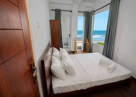 Goalie Beachfront Resort 3