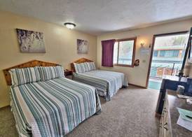 Cedar Wood Inn 5