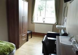 Hayat Hotel 5