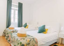 Oporto Yellow Villas 4