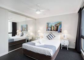 Aegean Apartments Surfers Paradise 3