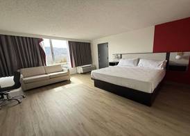Ramada by Wyndham Cobleskill 4