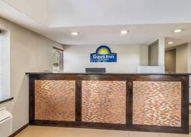 Days Inn by Wyndham Geneva/Finger Lakes 2