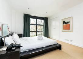 Superfast Broadband 2BD City Flat Farringdon 3