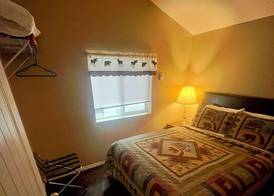 Pioneer Motel 5
