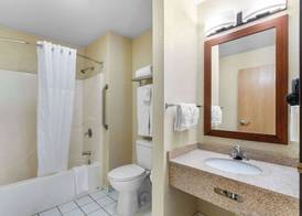 Comfort Inn & Suites Greeley 5