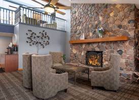 AmericInn by Wyndham Eau Claire 3